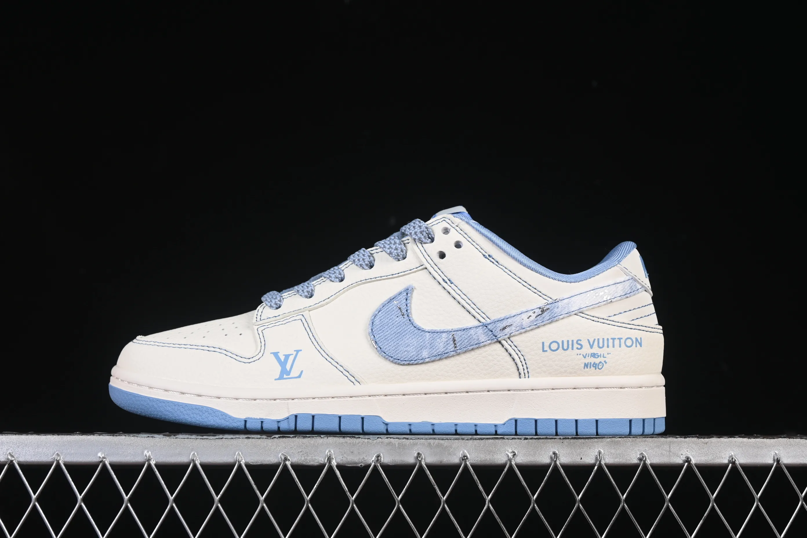 All Categories Nk SB Dunk Series Nk SB Dunk Low High-end Customized Low-top Shoes Nike SB Dunk Low LV Co-branded Ice Blue Denim Starry Anniversary High-end Customized Low-top Casual Shoes JP1628-028